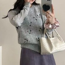 批发档口上新 2026新款粉色刺绣连帽针织马甲女上衣
