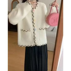 批发档口上新 2026年秋<b class='q'>冬</b>新款女士仿水貂绒宽松短款圆领针织开衫毛衣