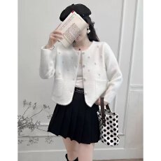 批发档口上新 2026年秋<b class='q'>冬</b>新款仿水貂绒短款开衫外套女圆领珠饰毛衣