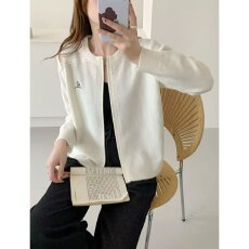 批发档口上新 2026年新款女士圆领拉链针织开衫长袖小鹿刺绣毛衣