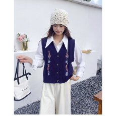 批发档口上新 2026年春秋新款女士V领针织马甲复古刺绣无袖开衫<b class='q'>背心</b>