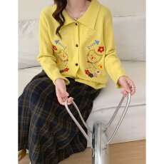 批发档口上新 2026年春秋季女装宽松翻领刺绣针织开衫<b class='q'>长袖</b>毛衣<b class='q'>外套</b>
