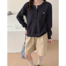 批发档口上新 2026年春秋新款女装圆领<b class='q'>长袖</b>针织开衫宽松落肩毛衣<b class='q'>外套</b>