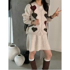 批发档口上新 2026年秋冬新款女装圆领针织<b class='q'>开衫</b>爱心提花半身裙两件套