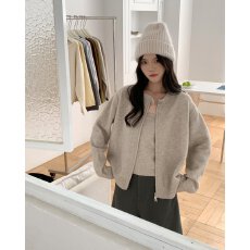 批发档口上新 2026年秋季新款女装宽松落肩<b class='q'>圆领</b>长袖<b class='q'>针织</b><b class='q'>开衫</b>短款毛衣