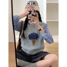 批发韩版<b class='q'>可爱</b>风圆领无袖冰淇淋绣花针织马甲毛衣 显瘦减龄