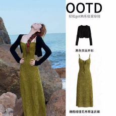 批发早秋复古绿色吊带<b class='q'>连衣裙</b>套装女修身长裙夏季绝美韩系搭配开衫穿搭
