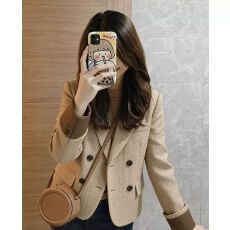 批发法式复古通勤气质高级感卡其色<b class='q'>西装</b>外套女2026春季新款小个子上衣