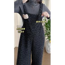 批发<b class='q'>孕妇装</b>背带裤2026秋冬新款女阔腿裤直筒裤宽松<b class='q'>百搭</b>时尚潮流休闲