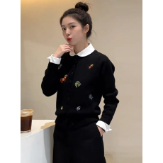 批发新款秋冬长袖开衫外穿百搭刺绣毛衫圆领显瘦针织衫