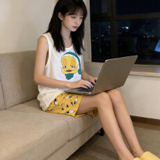 批发秋雅莉-<b class='q'>夏季</b><b class='q'>睡衣</b>女爆款家居服-白小黄鸭背心黄裤双短 15.5元
