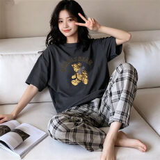 秋雅莉-夏季睡衣女爆款短袖家居服-深灰字母毛绒熊短长 16.5元