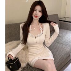 批发一字肩挂脖蕾丝<b class='q'>连衣裙</b>女春秋纯欲性感包臀绝美小妈裙白色内搭裙子