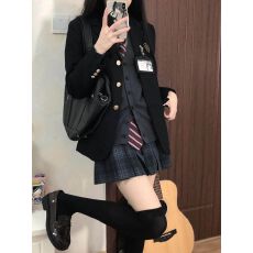 批发（内里+整件烫+垫肩）**jk制服黑色小西装<b class='q'>外套女</b>学院风三粒扣西服