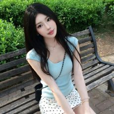 批发韩系独特漂亮绝美修身正肩上衣温柔风纯欲绿色u领针织短袖t恤女<b class='q'>夏</b>
