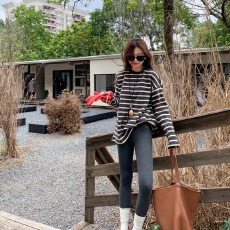 批发兔毛<b class='q'>绒</b>韩系百搭黑白条纹长袖圆领T恤女春季小个子显瘦上衣打底衫