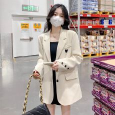 批发高级感黑色<b class='q'>西装</b>外套女秋季2026新款韩系小个子宽松西服套装上衣