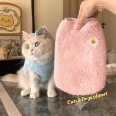 批发宠物衣服秋冬加绒比熊猫咪雪纳瑞泰迪狗狗布偶蓝猫猫咪防掉毛背心