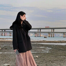 批发小西装外套女2026秋季<b class='q'>新款</b>高级感巨好看的又a又飒的宽松休闲西服