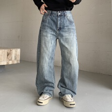 批发男士宽松直筒休闲弯刀牛仔裤