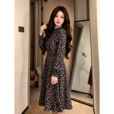 批发欧美 法式长袖<b class='q'>连衣裙</b>女春秋裙子英伦风显瘦显高碎花打底长裙