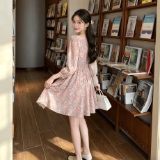 批发开春早秋冬季新款韩版设计感高腰显瘦小个子长袖打底V领短裙