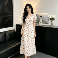 批发性感法式甜美开叉裙子英伦风2025短袖夏季新款方领泡泡袖休闲旗袍