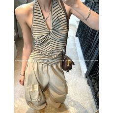 批发挂脖<b class='q'>吊带</b>背心女内搭夏外穿辣妹纯欲风设计感小众法式修身无袖上衣