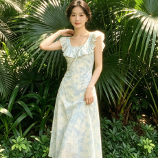 批发歇蓝色晕染<b class='q'>连衣裙</b>小飞袖女夏季长裙花边收腰海屿云温柔气质碎花