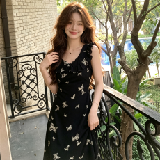 批发黑色收腰中长款小个子无袖<b class='q'>连衣裙</b>女夏季新款飞袖蝴蝶印花鱼尾裙