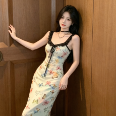 批发蝴蝶设计蕾丝性感吊带碎花印花<b class='q'>连衣裙</b>新款夏季度假气质长裙裙子潮