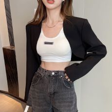 批发复古短款上衣西装外套<b class='q'>春</b>秋新款设计感百搭坎肩黑开衫女