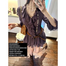 批发<b class='q'>蕾丝</b>拼接v领<b class='q'>连衣裙</b>女2026秋季温柔气质a字短裙紫色荷叶边裙子