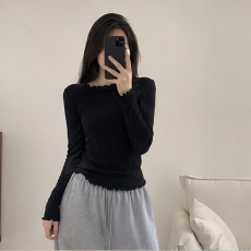 批发영기홍 白色木耳边t恤女新款早秋韩系独特漂亮上衣圆领修身打底衫
