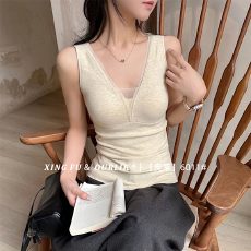 批发영기홍带胸垫保暖背心女士V领网纱<b class='q'>秋</b>冬显瘦百搭羊绒蚕丝保暖内衣
