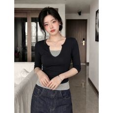 批发拼接撞色中袖打底衫女时尚百搭半袖夏季修身显瘦纯欲风五分袖上衣