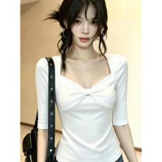 批发蝴蝶结设计感方领<b class='q'>中袖</b>t恤女春秋新款修身显瘦辣妹别致五分袖上衣