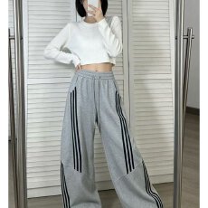 批发档口上新 美式街风三条杠条纹宽松阔腿休闲运动<b class='q'>裤</b>女款<b class='q'>百搭</b>