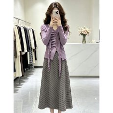 批发档口上新 2026年春秋女装针织套装V领开衫A<b class='q'>字</b><b class='q'>半身裙</b>两件套