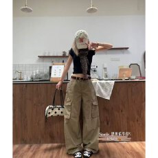 批发档口上新 2026年秋季新款<b class='q'>女</b>装宽松直筒阔腿工装裤休闲<b class='q'>长裤</b>卡其色