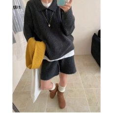 批发档口上新2026年春秋新款女士针织套<b class='q'>装</b>翻领长袖上衣配短<b class='q'>裤</b>两件套