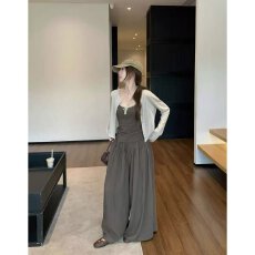 批发档口上新 2026春秋新款<b class='q'>女</b>装针织开衫吊带背心阔腿裤<b class='q'>三件</b>套休闲