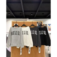 批发档口上新 2026年春秋季新款<b class='q'>女</b>宽松落肩大圆领套头长袖卫衣袋鼠兜