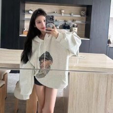 批发档口上新 2026年秋季新款<b class='q'>女</b>装宽松连帽卫衣中长款套头衫百搭上衣
