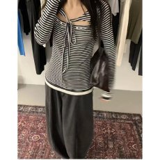 批发档口上新 2026年春季新款女装修身<b class='q'>黑白条纹</b>长袖针织上衣