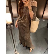 批发档口上新2026年秋季新款女装宽松直筒针织<b class='q'>连衣裙</b><b class='q'>长袖</b>镂空钩花流苏