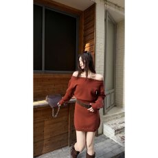 批发档口上新 2026年秋季新款女士修身针织<b class='q'>连衣裙</b>短裙钉珠装饰