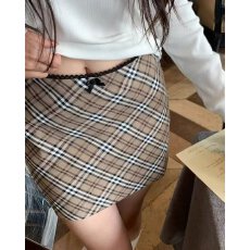 批发档口上新 2026秋季新款女装高腰包臀格纹<b class='q'>半身裙</b><b class='q'>蕾丝</b>蝴蝶结短裙