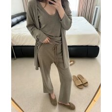 批发档口上新 2026秋季新款女<b class='q'>装</b>针织三件套开衫背心长<b class='q'>裤</b>套<b class='q'>装</b>