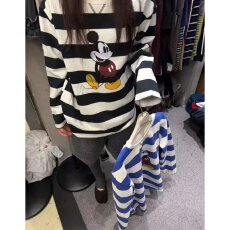 批发档口上新 2026春秋新款女装宽松落肩圆领条纹印花中长卫衣